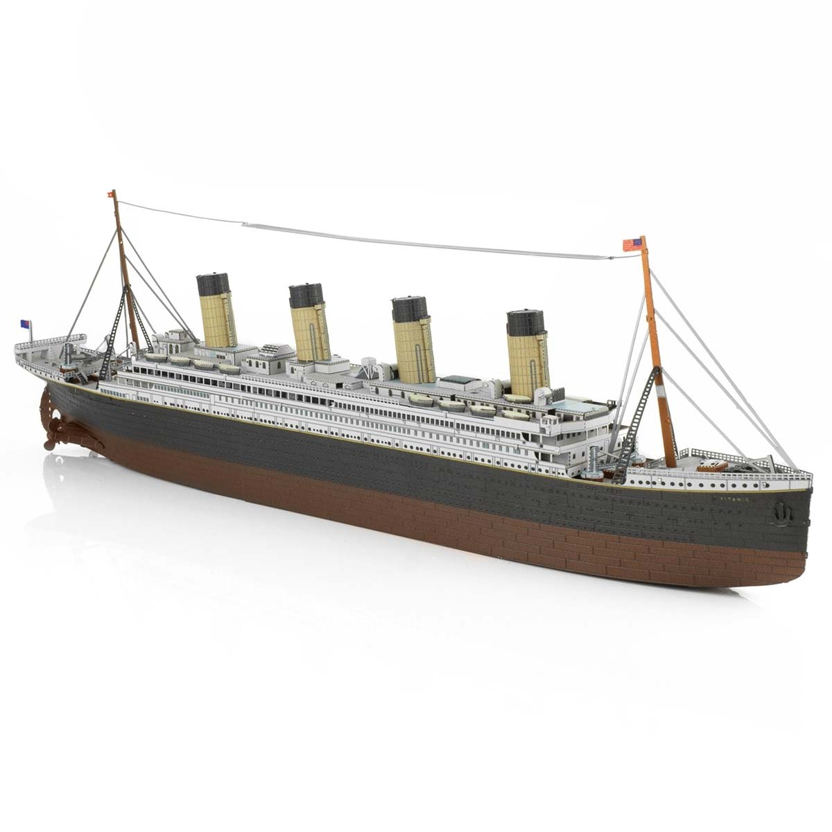 Metal Earth Premium Series RMS Titanic 3D Metal Model Kit | 1:928 Scale Ship Building Kit – No Glue Or Solder Needed