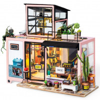 Rolife: Kevin's Studio