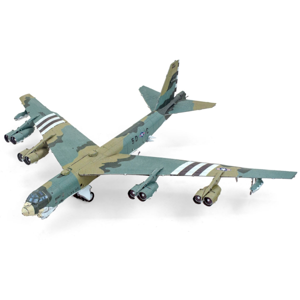 Metal Earth: B-52 Stratofortress (farbiges Modell)